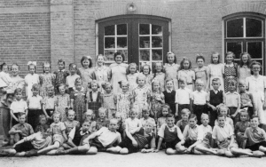 F562 Medlerschool ca 1950